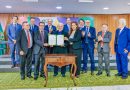Lula sanciona política de valorização do salário mínimo e aumento da isenção do IR